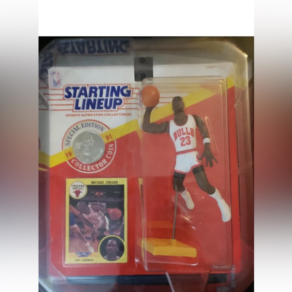 Original from 1991 starting line up Michael jordan action figure.
